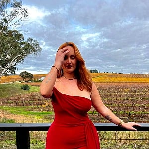 Bonnie James