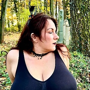 BoobStruggle