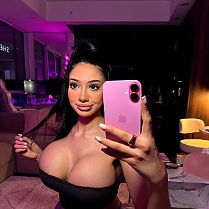 Brattyxxdoll