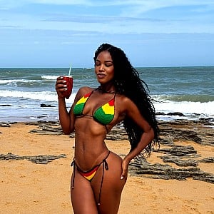 Brenda Almeida