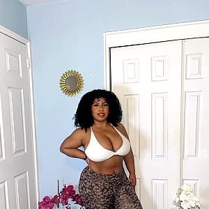 Bri Ballesteros