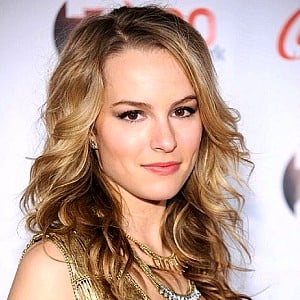 Bridgit Mendler