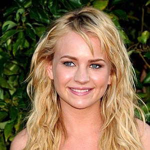 Britt Robertson