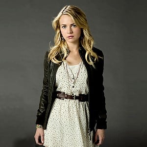 Britt Robertson