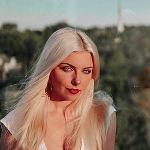 Brooke Barry