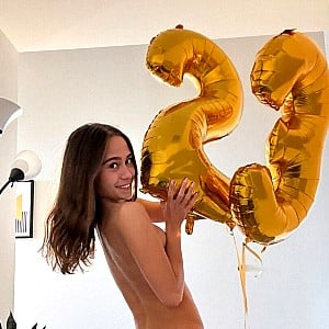 Brooklyn Rose (Onlyfans)