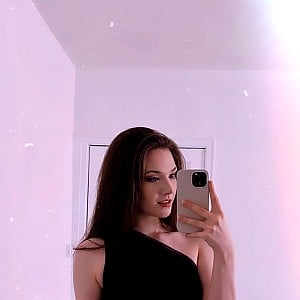 Caitlin Scott
