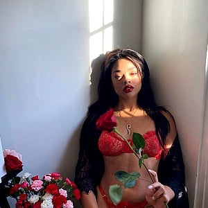 Caitlyn Mwenifumbo