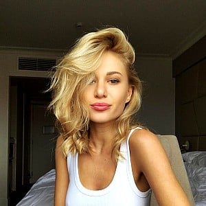 Candice B