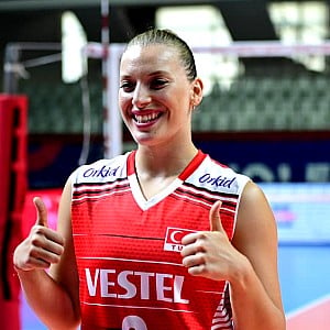 Cansu Ozbay