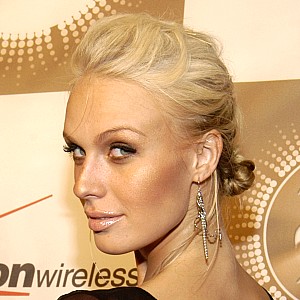CariDee English