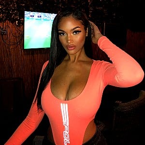 Carina Griff