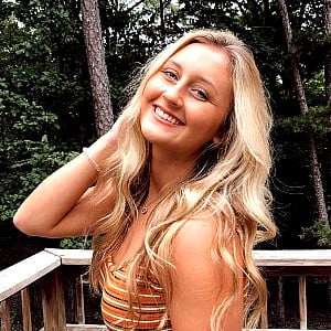 Carli DeHardt