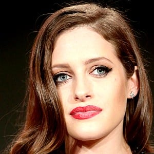 Carly Chaikin