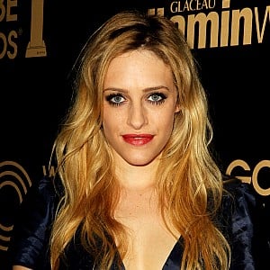 Carly Chaikin