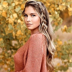 Carly Lauren