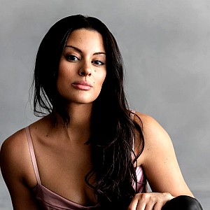 Carmela Zumbado