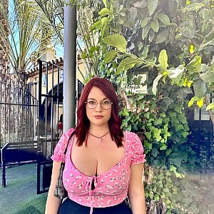 Carmen Curvy