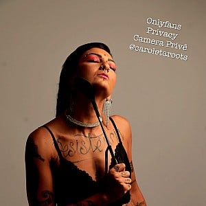 Caroleta Roots
