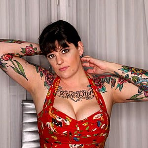 Carrie Capri