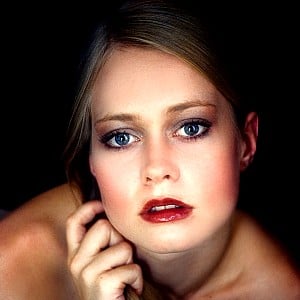 Carrie Nelson