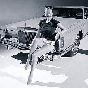 Catherine  O'Hara