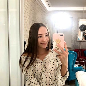 Caty (OnlyFans)