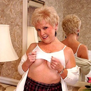 Champagne Jewell