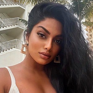 Chandrika Ravi
