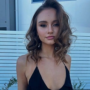 Chelsea Mayer