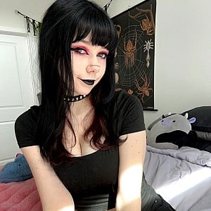 Chloe Flowerbrat