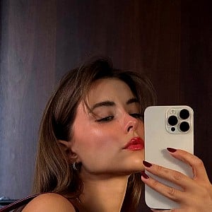 Chloe Nicolas
