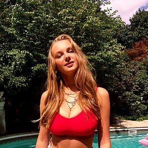 Chloe Vialaret