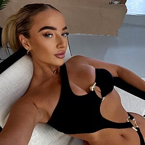 Chloe-Leigh Fisk