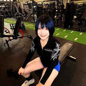 Chloeqq