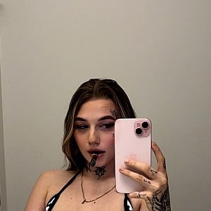 Chloetease