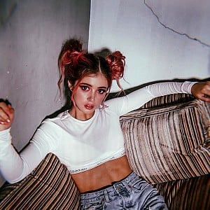 Chrissy Costanza