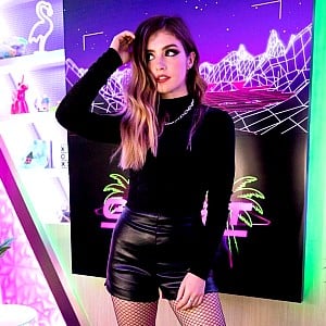 Chrissy Costanza