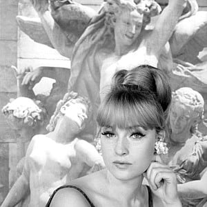 Christa Lang