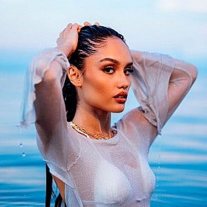 Cinta Laura