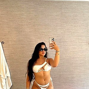 Cinthia Cruz