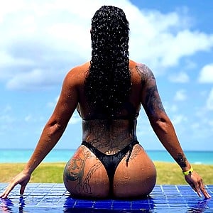 Claudia Policarpo