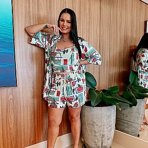 Cleo Fernandes