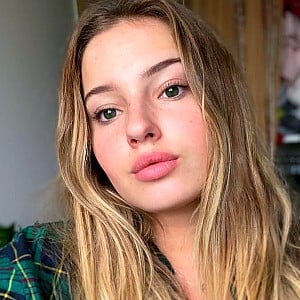 Cosette Rinab