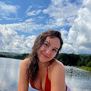 Courtney Sarault