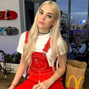 Courtney Smoke