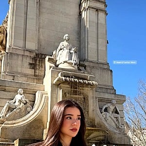 Cristina Lora
