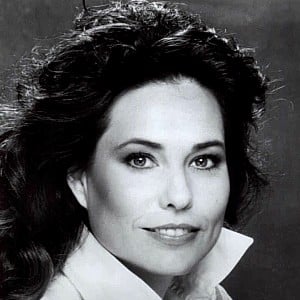 Cristina Raines