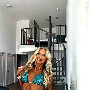 Crystelle Vardal