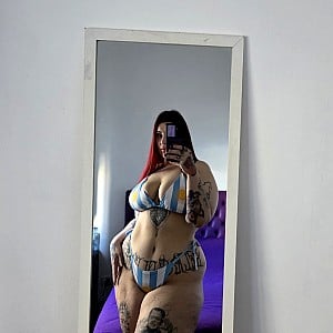 Curvy Nattasha